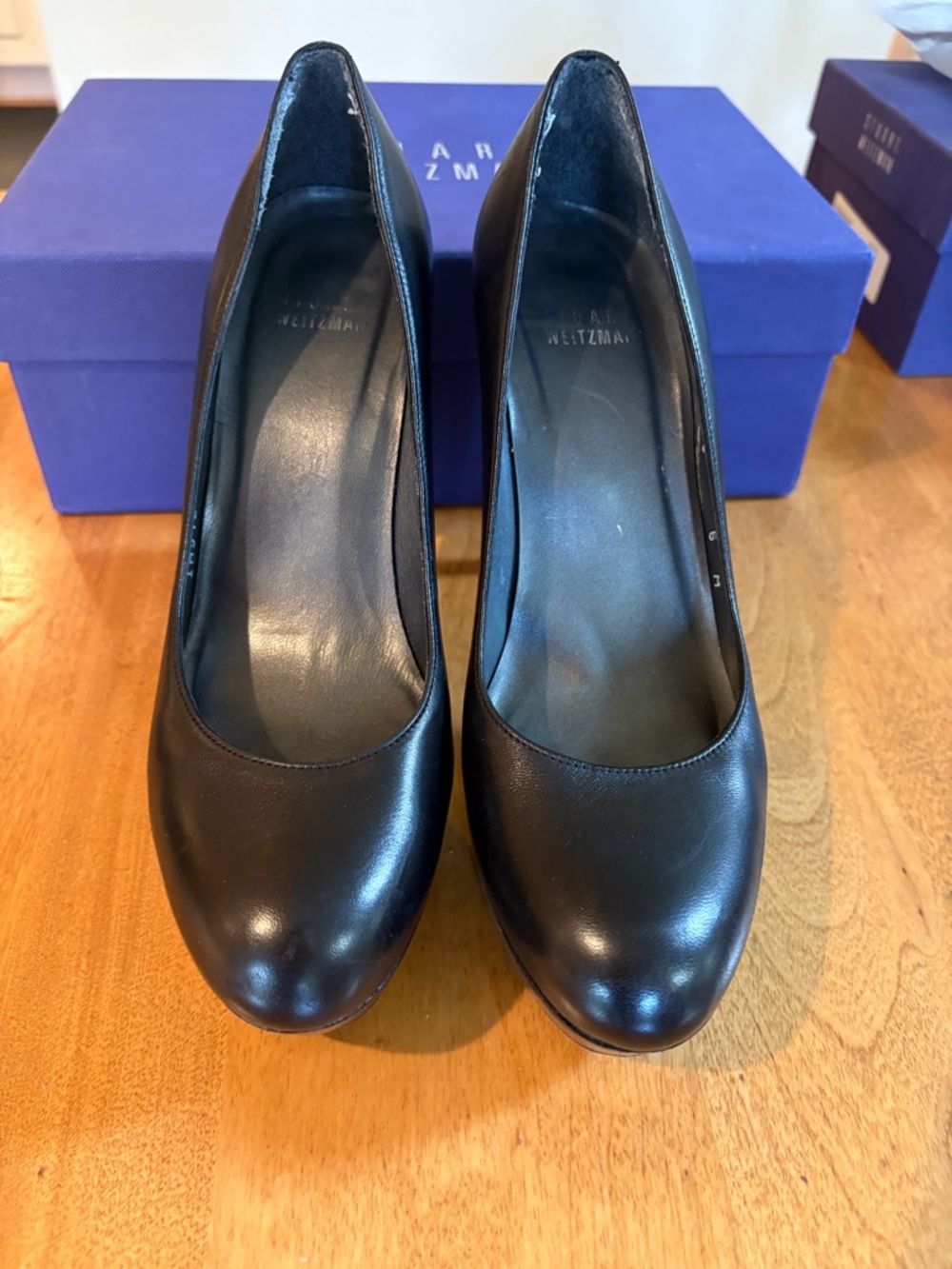 Stuart Weitzman Black Leather Round-Toe Heels
